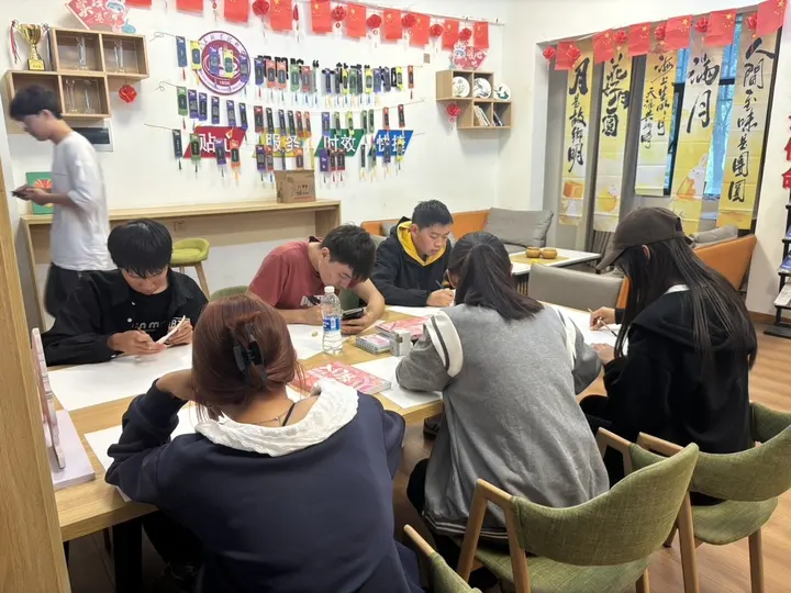 图片2.png 图片2.png